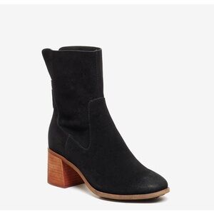 Kelsi Dagger Brooklyn Island Boot. Size 9.5